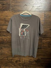 Old Man Video Gamer T-shirt - 8-Bit NES Controller 