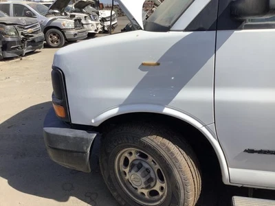 Used Front Left Fender fits: 2006 Chevrolet Express 3500 van Front Left Grade A - Image 1 of 4