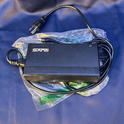 SANS 36V 锂电池充电器输出 42V 2A — 第 1/2 张图片