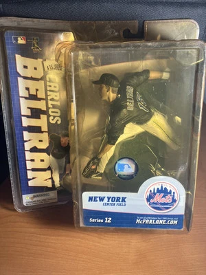 2005 McFarlane MLB Figures Carlos Beltran NY Mets Series 12 Cracks in Packaging - Image 1 of 4