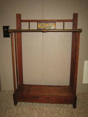 Arts & Crafts 1920's Oak Umbrella Stand - Image 1 of 4