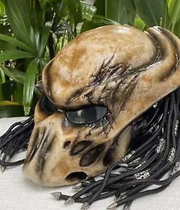 Custom Predator Motorcycle Helmet Airbrush New Size S to XXL - Picture 1 of 6