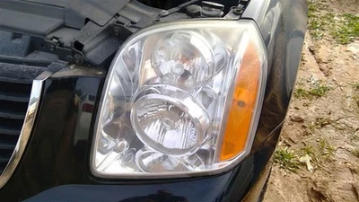 Driver Left Headlight Slt Fits 07-14 GMC Yukon OEM - Image 1 of 4