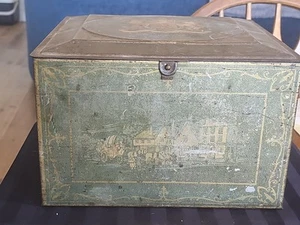 Vintage Metal Bread Box Antique Storage Tin Country Farmhouse Primitive Decor - Picture 1 of 12