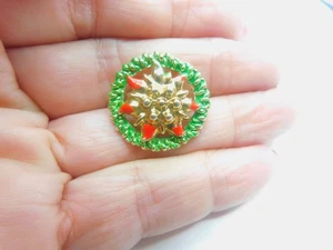 Small Red Green Enamel Christmas Poinsettia Wreath Brooch Vintage - Picture 1 of 4