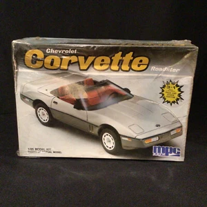 MPC 1986 CHEVROLET CORVETTE ROADSTER PACE CAR 1:25 MODEL CAR KIT 6213 - Picture 1 of 6