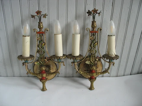 Vtg Pr Art Nouveau wall sconces FLORAL Flowers pull chains Painted metal Brass Cover