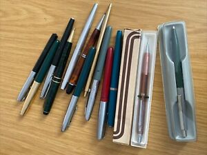 Collection of 14 vintage pens, mainly fountain, Platignum, Sheaffer etc