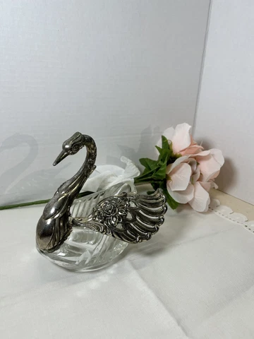 A fine and beautiful Silver plated and quality cut crystal Swan Dish Cover