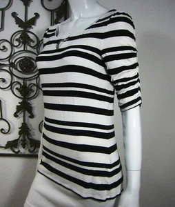 White House Black Market Blouse Top Sz M Medium Black White striped - Picture 1 of 7