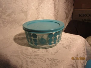 Pyrex 1915 Turquesa Lunares 1 Cuarto Cuenco con Tapa Patrón Nº 7201-09 Hecho en EE. UU. - Imagen 1 de 14