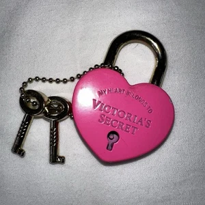 Victoria's Secret Vintage SELTENES rosa Herzschloss und 2 Schlüssel Barbiecore Rarität Y2K EUC - Bild 1 von 5