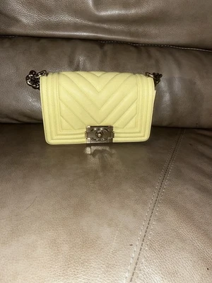Bolso Chanel amarillo mujer Foto 1 de 4