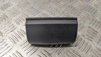 Audi A3 Mk2 Tdi Sport E3 3dr Hatchback 2005 BANDEJA DE MOEDAS (TRASEIRA) 8P0941561 - Imagem 1 de 4