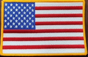 Patch ferro bandiera americana USA Stati Uniti 6 x 4 pollici bordo oro tattico - Foto 1 di 2