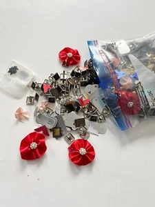 Lote mixto de álbumes de recortes, suministros para hacer tarjetas, adornos mixtos - Imagen 1 de 1