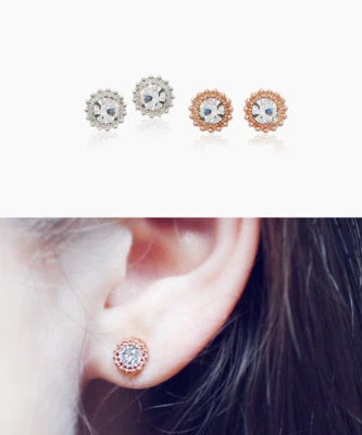 Pendientes redondos de cristal 925 con pasador de plata, enchapados en oro rodio de 14K, se venden en pareja Foto 1 de 4