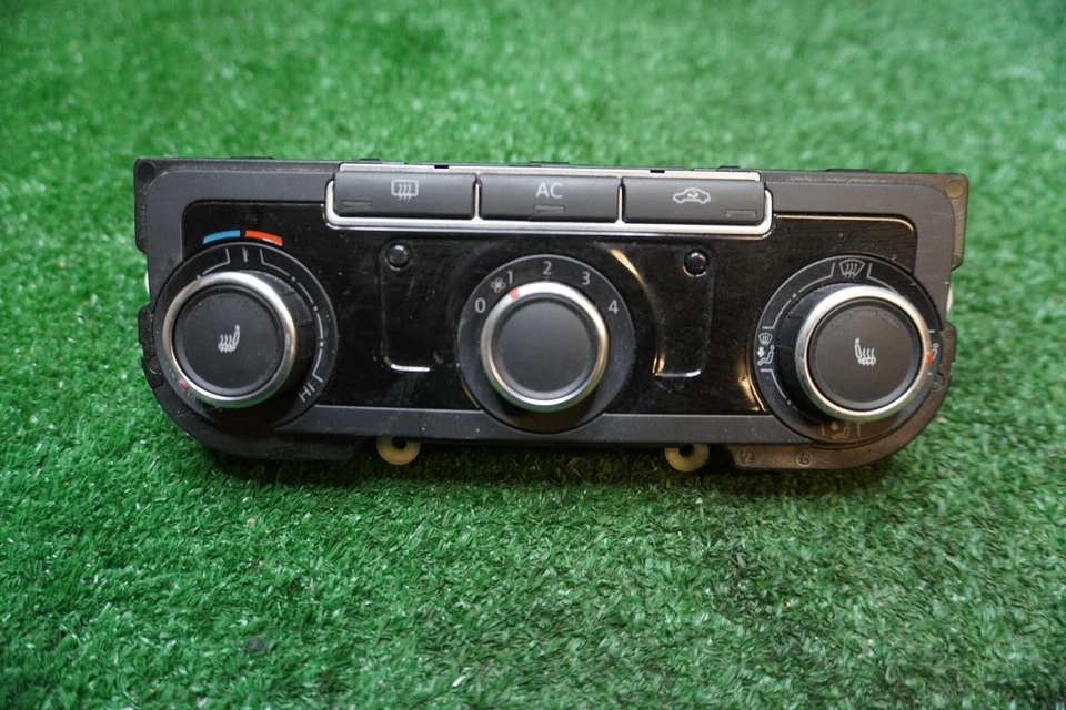 Volkswagen CC 2012 control de CA OEM H01B39012 Foto 1 de 4