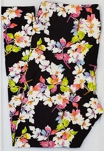 TC2 LuLaRoe Tall & Curvy2 Leggings Cute Flowers Floral Print on Black NWT U27 - Picture 1 of 6