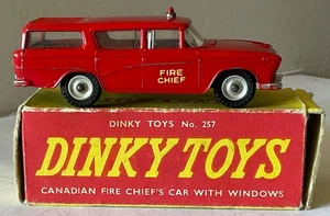 DINKY TOYS 257. COCHE JEFES DE BOMBEROS CANADIENSES.MUY BUEN MODELO Y CAJA - Imagen 1 de 13