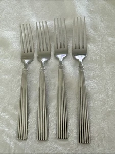 REED & BARTON CRESCENDO II Lot Of 4 Dinner Forks Stainless 18/10 - Picture 1 of 8