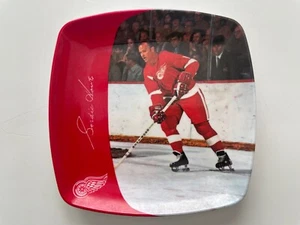 Plato Coleccionable De Colección RARO GORDIE HOWE 5-1/4"" Detroit Red Wings BB ITALIA - Imagen 1 de 5