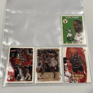 Lot Of 4 Elton Brand Basketball cards Chicago Bulls - Picture 1 of 2