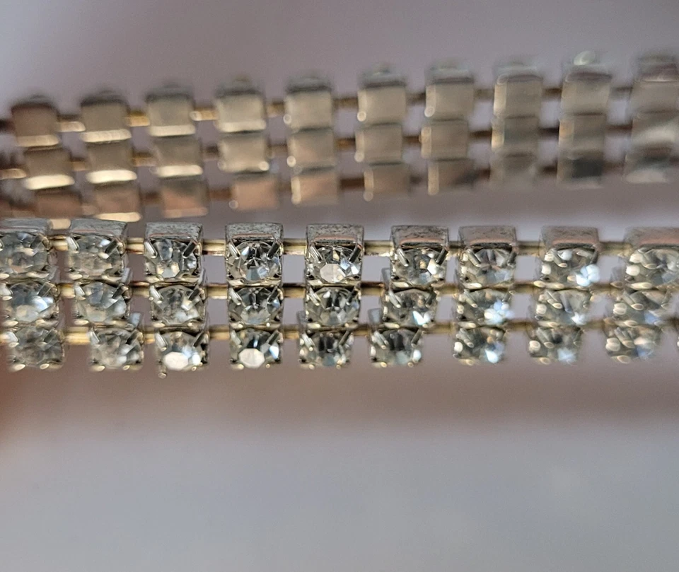 Fleixibles Armband Dehnbar Mädchen Schmuck Mystik-Topas-Optik NEU - Bild 1 von 1