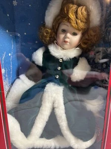 Winter Wonderland 16 Zoll Porzellan Puppe 1991 grünes Kleid Collectors Edition - Bild 1 von 8