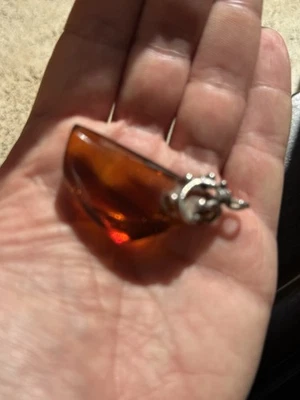 Ciondolo Ambra Rossa Ed Argento  - Immagine 1 di 4