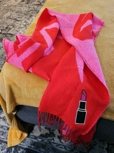Victoria's Secret SCIARPA Rossetto Angelo Invernale Rosso Rosa 84"x 12" Frangia - Foto 1 di 7