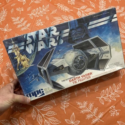 Винтажный 1978 Star Wars Дарт Вейдер галстук истребитель модель набор MPC 1-1915 - Изображение 1 из 4