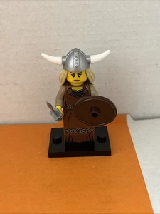 LEGO CMF Series 7- Viking Woman COL109 Complete - Picture 1 of 2