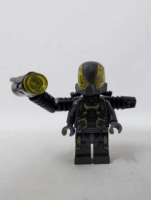 LEGO Yellow Jacket Minifigure MARVEL Superheroes Final Battle 76039 - Image 1 of 4