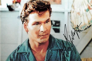Foto de Patrick Swayze UH Dirty Dancing del autógrafo original UH #56 - Imagen 1 de 1