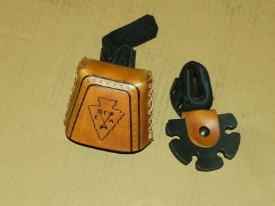 EFA 4 A  "Little Cochise" Bow Quiver Traditional Archery Longbow or Recurve Bow - Image 1 of 3