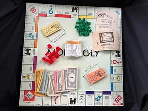 Vintage Lot Mixed Monopoly Hotels Houses Replacement Pieces Cards Board - Picture 1 of 12