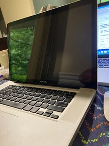 macbook pro a1286 laptop - Picture 1 of 6