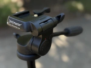 Pro Master 7150 Tripod - Picture 1 of 4