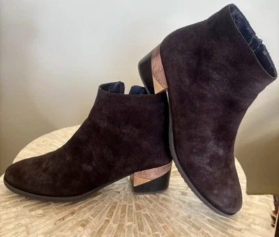 Vaneli Mujer Botines Marrón Gamuza Madera Bloque Tacón Cremallera Lateral Talla 8 Estrechos Foto 1 de 4