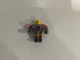 LEGO Nexo Knights Minifigure: Axl Flat Silver Torso  (nex007) 70317