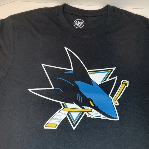 San Jose Sharks NHL Hockey 47’ Brand Karlsson #65 Black T-Shirt Size Medium M Cover
