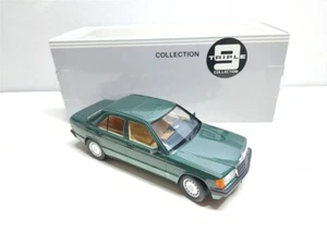 Mercedes-Benz 190E 2.3 Sportline Verde del 1993 - 1/18 Triple9 - Imagen 1 de 7