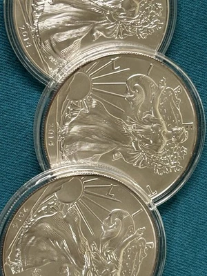 3x 1 Oz American Silver Eagles 2014 Mint Fresh, Gems, Gloved & Sealed LOT 4 of 8 - Image 1 of 4