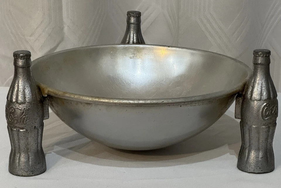 Vintage 1935 Collectible Coca-Cola Brunhoff Aluminum Pretzel Bowl - Image 1 of 4