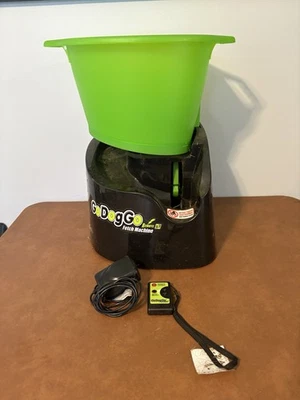 GoDogGo Fetch G3 Automatic Machine, W/Remote TESTED - Image 1 of 3