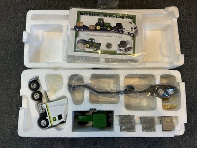 ERTL Hamilton Authenticated  John Deere 7810  Tractor Trailer Set  ( 8 ) - Image 1 of 4