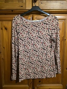 Oasis Top - Picture 1 of 3