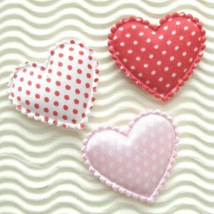 60 piezas x 1.5" satinado acolchado lunares corazón apliques borde festoneado boda ST407 - Imagen 1 de 6