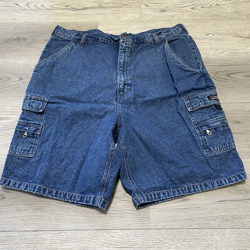 Vintage Y2K Wrangler Denim Cargo Shorts Men's Size 40 Baggy Fit Jorts Skate - Image 1 of 4